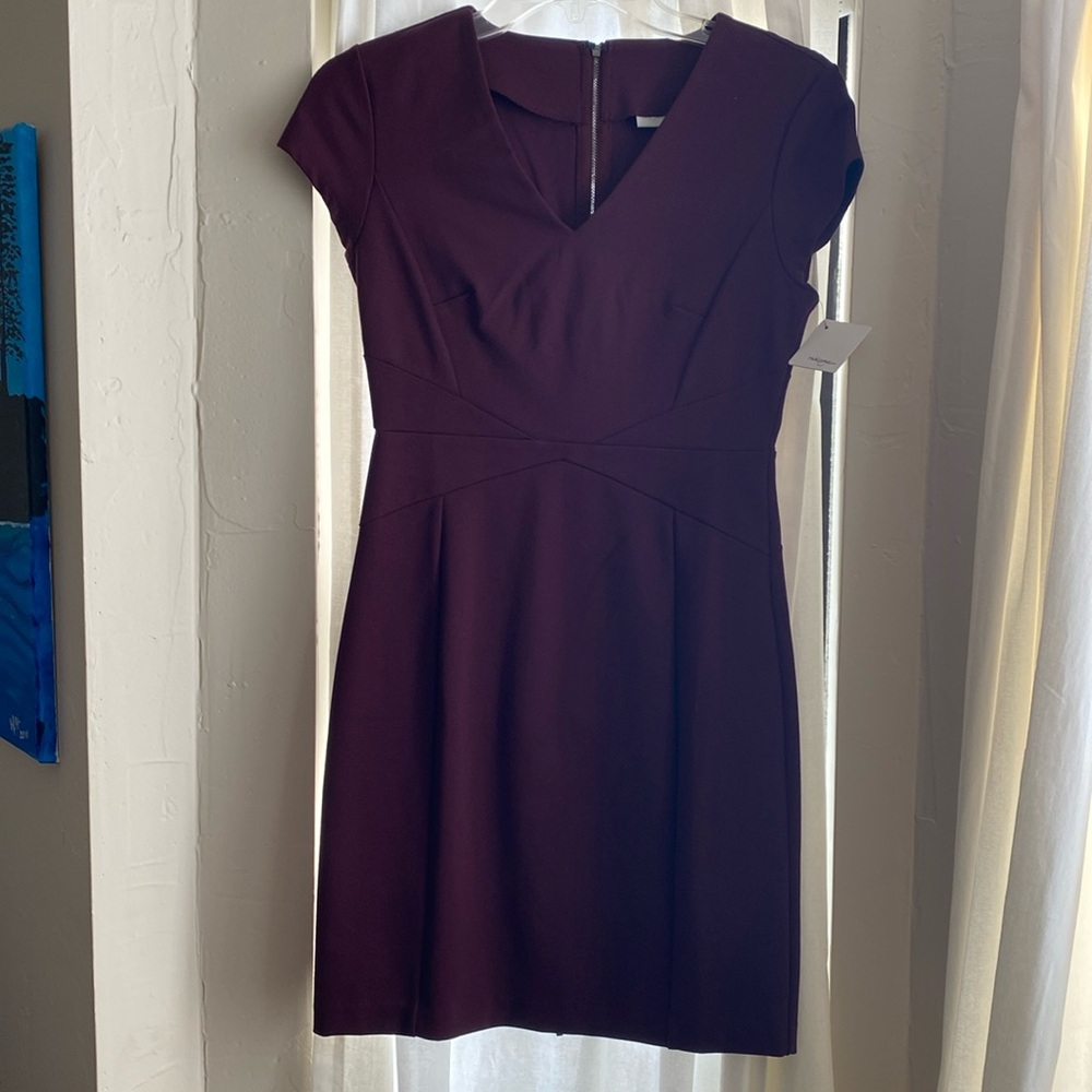 NWT Halogen dress. Size 0 Petite. Burgundy